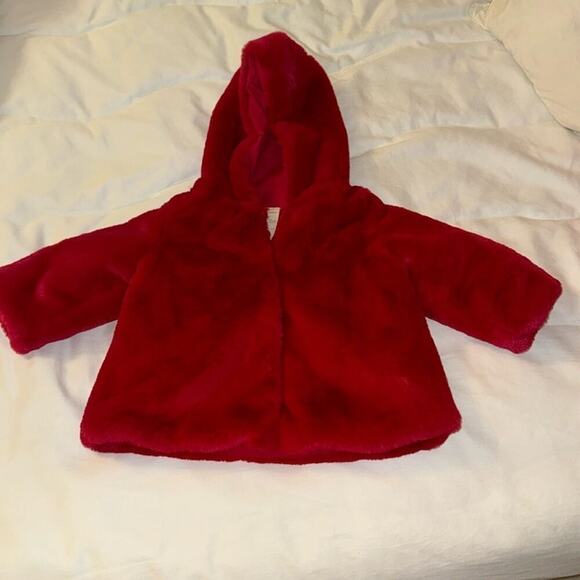First impressions brand red faux fur coat size 6-9 months EUC - Picture 5 of 10